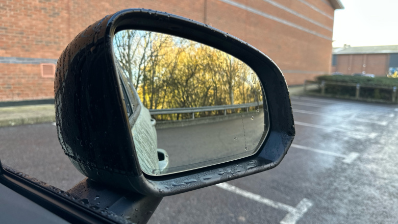 Volvo XC40 2.0 B4P Ultra Dark 5dr Auto Petrol Estate